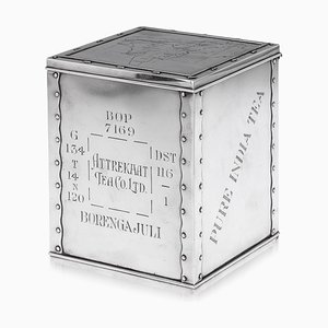 Boîte à Thé en Forme de Coffre à Thé en Argent du 20ème Siècle de Hamilton & Co, 1958