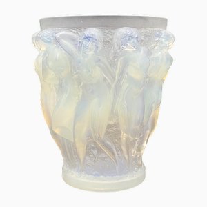 Bacchant Vase aus Opalglas von R.Lalique, 1927