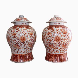 Grands Vases Couverts 19ème Siècle en Porcelaine Blanche et Rouge, Chine, 1850s, Set de 2
