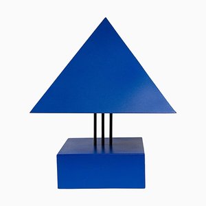 Lámpara triangular de metal pintado en azul de Alain Letessier, 1987