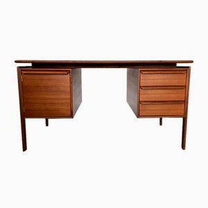 Freistehender Teak Schreibtisch von GV Gasvig für GV Mobler, 1970er