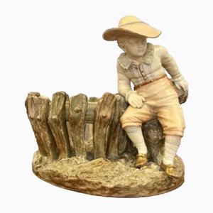 Figura con cesto di Royal Worcester, metà XIX secolo