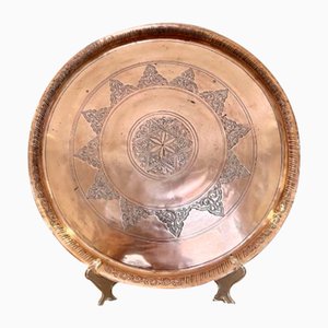Vassoio rotondo vittoriano in rame e metallo misto, fine XIX secolo