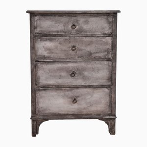 Distressed Chest of 4 Drawers