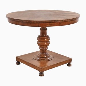 Table in Walnut and Walnut Veneer