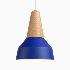 Eikon Basic True Blue Pendant Lamp in Oak from Schneid Studio