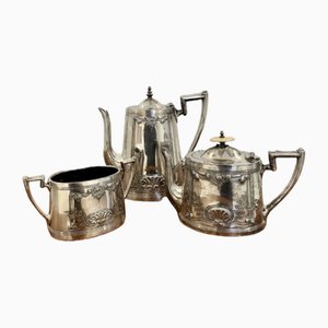Set da tè edoardiano decorato in argento placcato, inizio XX secolo, set di 3