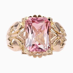 Anillo francés de oro rosa de 18 kt con turmalina policromada, años 50