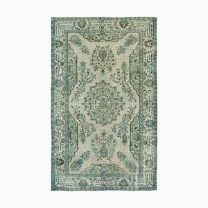 Tapis bleu surteint