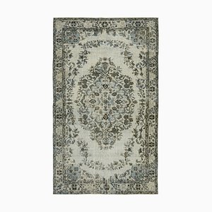 Tapis bleu surteint