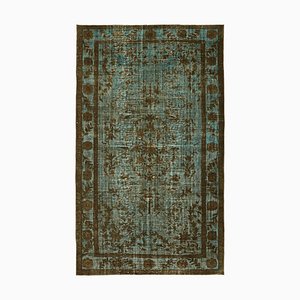 Tapis marron surteint