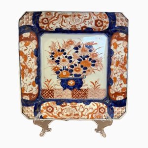 Großer handbemalter japanischer quadratischer Imari Teller, 1900er