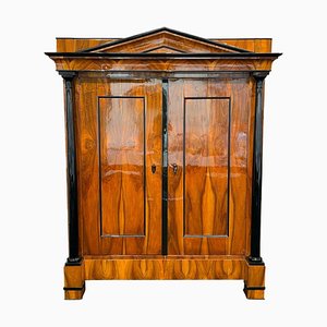 Armoire Biedermeier en Placage de Noyer, Allemagne, 1810s