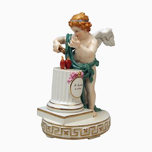 Grande Figurine d'Enfant Motto de Meissen