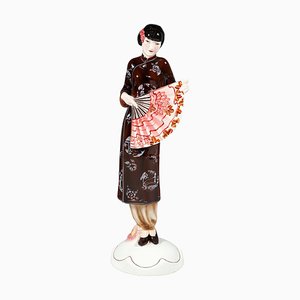 Figura Dama vienesa con traje japonés de Josef Lorenzl para Goldscheider Manufactory of Vienna, años 31