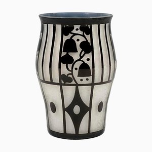 Vase Opale Art Nouveau avec Décor Noir Gravé par J. Hoffmann pour Loetz, Austria, 1912