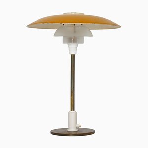 Lampada da tavolo vintage in ottone attribuita a Ph / Poul Henningsen, Louis Poulsen, anni '40