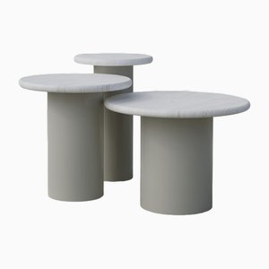 Tavolini Raindrop in quercia bianca e grigio ghiaia di Fred Rigby Studio, set di 3