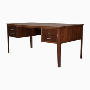 Mid-Century Italian Writing Desk in Walnut and Leather, 1950