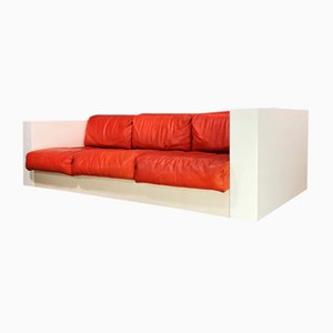 Saratoga Vignelli Sofa White Lacquered Structure and Red Cushions by Massimo and Lella Vignelli for for Poltronova, 1964
