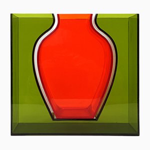 Jarrón holandés rojo dentro de un jarrón verde, años 90