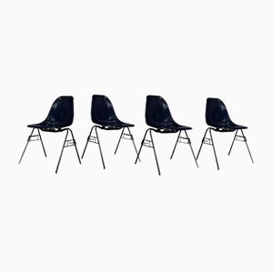 Chaises d'Appoint Empilables DSS en Fibre de Verre par Charles & Ray Eames pour Herman Miller, 1950s, Set de 4