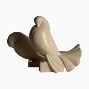 Esculturas de tórtola de la paz blanca de cerámica crujida de Jacques Adnet, años 20. Juego de 2