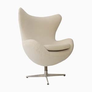 Poltrona Mother Egg Mid-Century attribuita ad Arne Jacobsen, Danimarca, anni '60