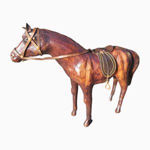 Figura de caballo de cuero, años 70