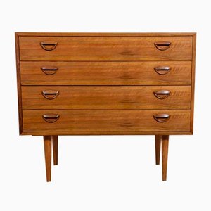 Comò Mid-Century in noce di Kai Kristiansen per Feldballes Furniture Factory, anni '60