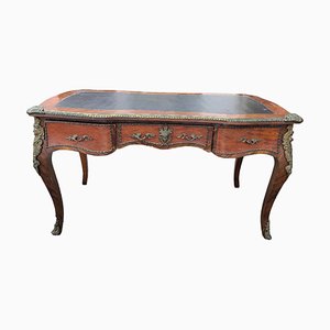 Schreibtisch im Louis XVI-Stil aus Intarsien und Bronzen