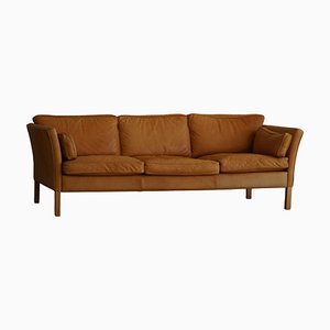 Dänisches Mid-Century Stouby 3-Sitzer Sofa aus cognacbraunem Leder, 1970er