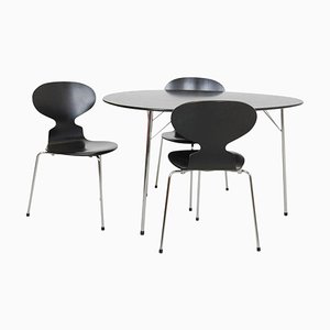 Egg Table & Ant Stühle von Arne Jacobsen für Fritz Hansen, 2000er, 4er Set