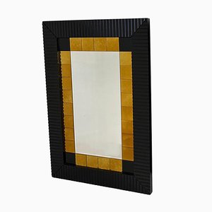 Espejo de pared italiano lacado en negro y dorado, años 80