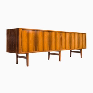 Credenza grande in palissandro di Henning Kjerulf per Bruno Hansen, anni '50