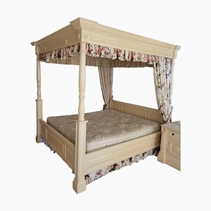 English King Size Bed with Dosell by Clive Christian, 2000