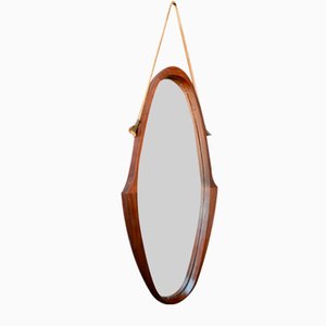 Großer italienischer ovaler Spiegel aus Teak, 1960er