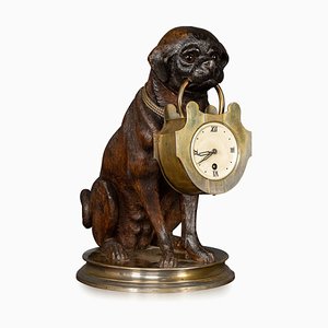 Reloj con forma de perro alemán antiguo de la Selva Negra, 1900