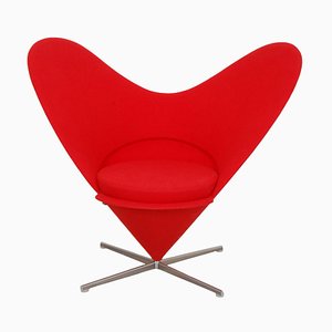 Sedia a forma di cuore rossa in tessuto rosso di Verner Panton per Vitra