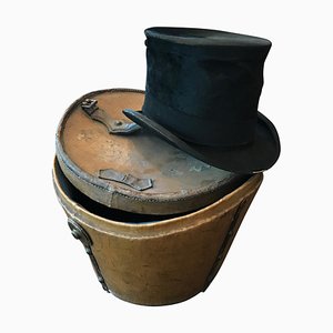 Caja para sombreros de cuero con sombrero alto del siglo XIX, 1875. Juego de 2