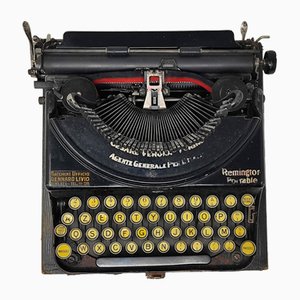 Máquina de escribir portátil de Remington, Estados Unidos, años 10