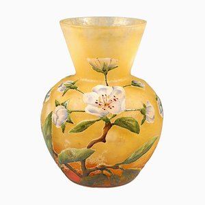 Französische Jugendstil Cameo Vase mit Apfelblüten von Daum Nancy, 1890er