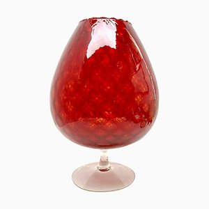 Vaso vintage in vetro opalino rosso, Italia, anni '60