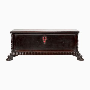 Spanish Catalan Pitch Pine Blanket Chest with Carved Lions Paw Feet, Balearic Islands, 1900s