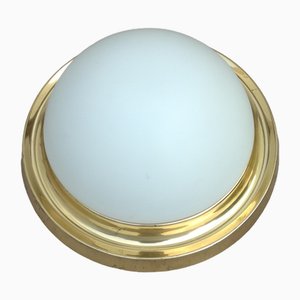 Deckenlampe aus Messing und Glas aus Opalglas