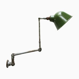 Britische industrielle 2-Arm Wandlampe aus grünem Metall von Dugdills