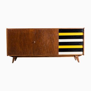 Großes Sideboard aus Nussholz von Jiri Jiroutek für Interieur Praha, 1950er