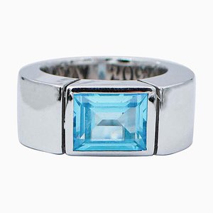 Blue Topaz 18 Karat White Gold Ring, 1970s