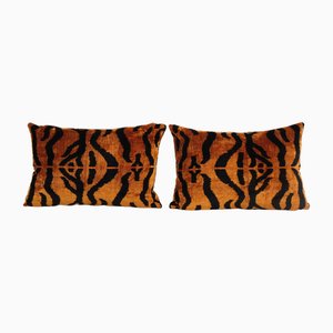 Federe per cuscino lombari in velluto e seta color bronzo Ikat, set di 2