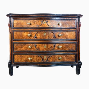 Commode Lombard Louis XIV en Noyer et Loupe, Début des années 1700